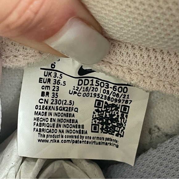 2021 Wmns Dunk Low 'Lime Ice' - Picture 3 of 4